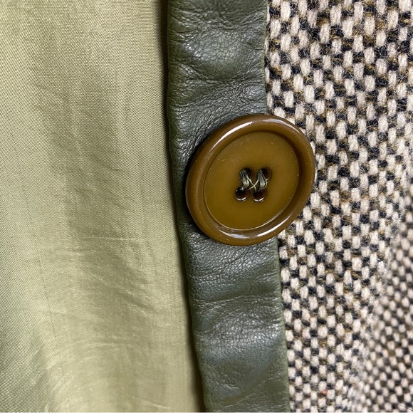 Vintage Green Wool Coat with Leather Details - Picture 4 of 7